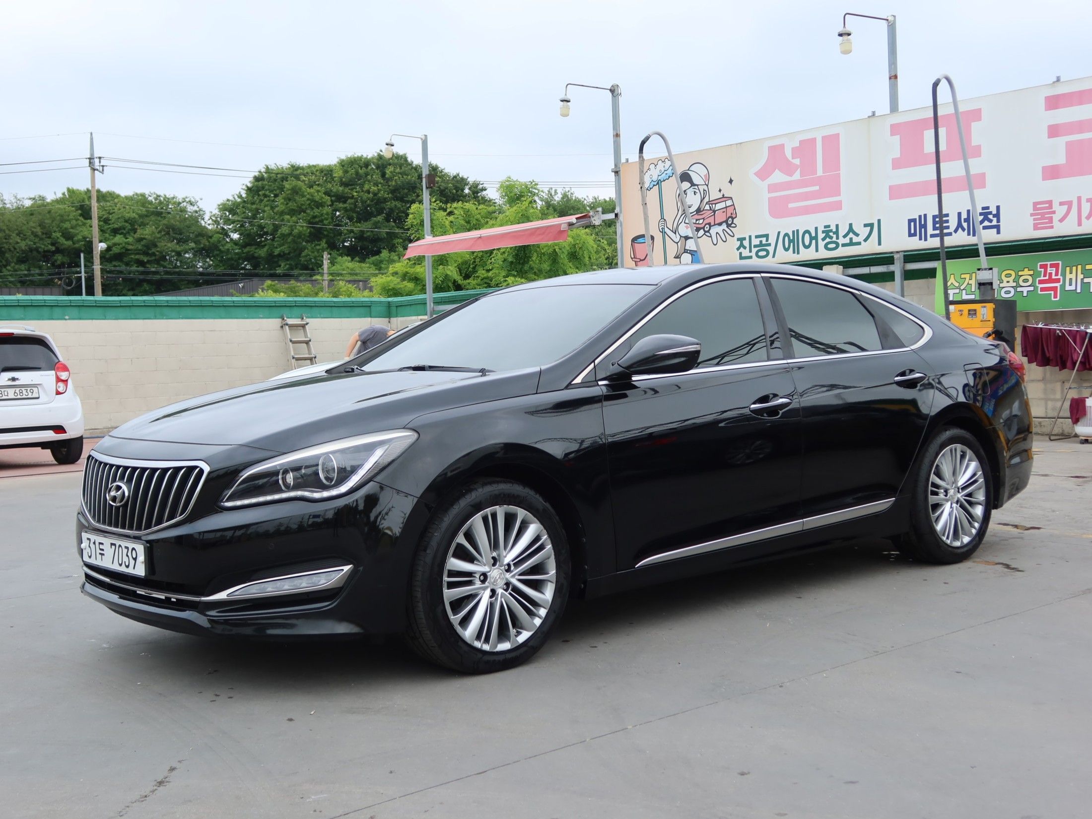 HYUNDAI ASLAN 2014