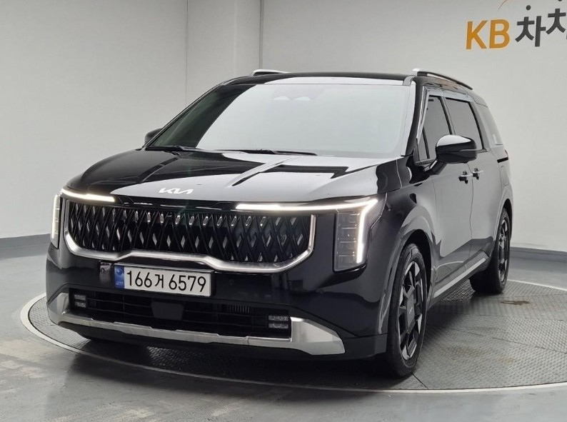 KIA CARNIVAL 2024