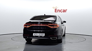 HYUNDAI GRANDEUR IG 2016