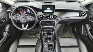 MERCEDES BENZ GLA-CLASS X156 2017