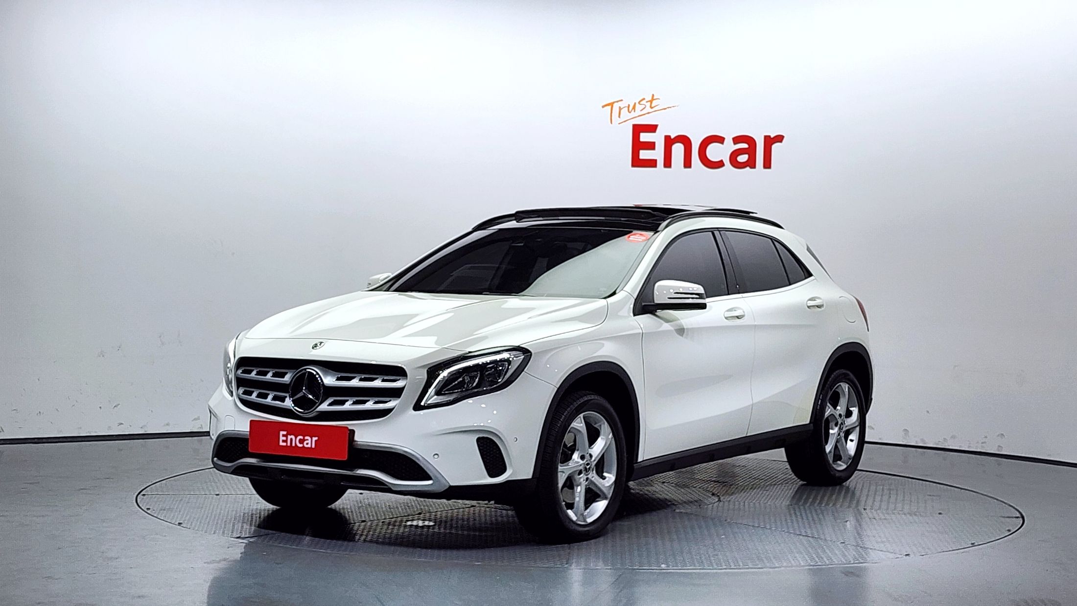 MERCEDES BENZ GLA-CLASS X156