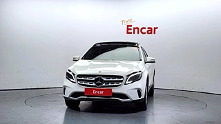 MERCEDES BENZ GLA-CLASS X156 2017