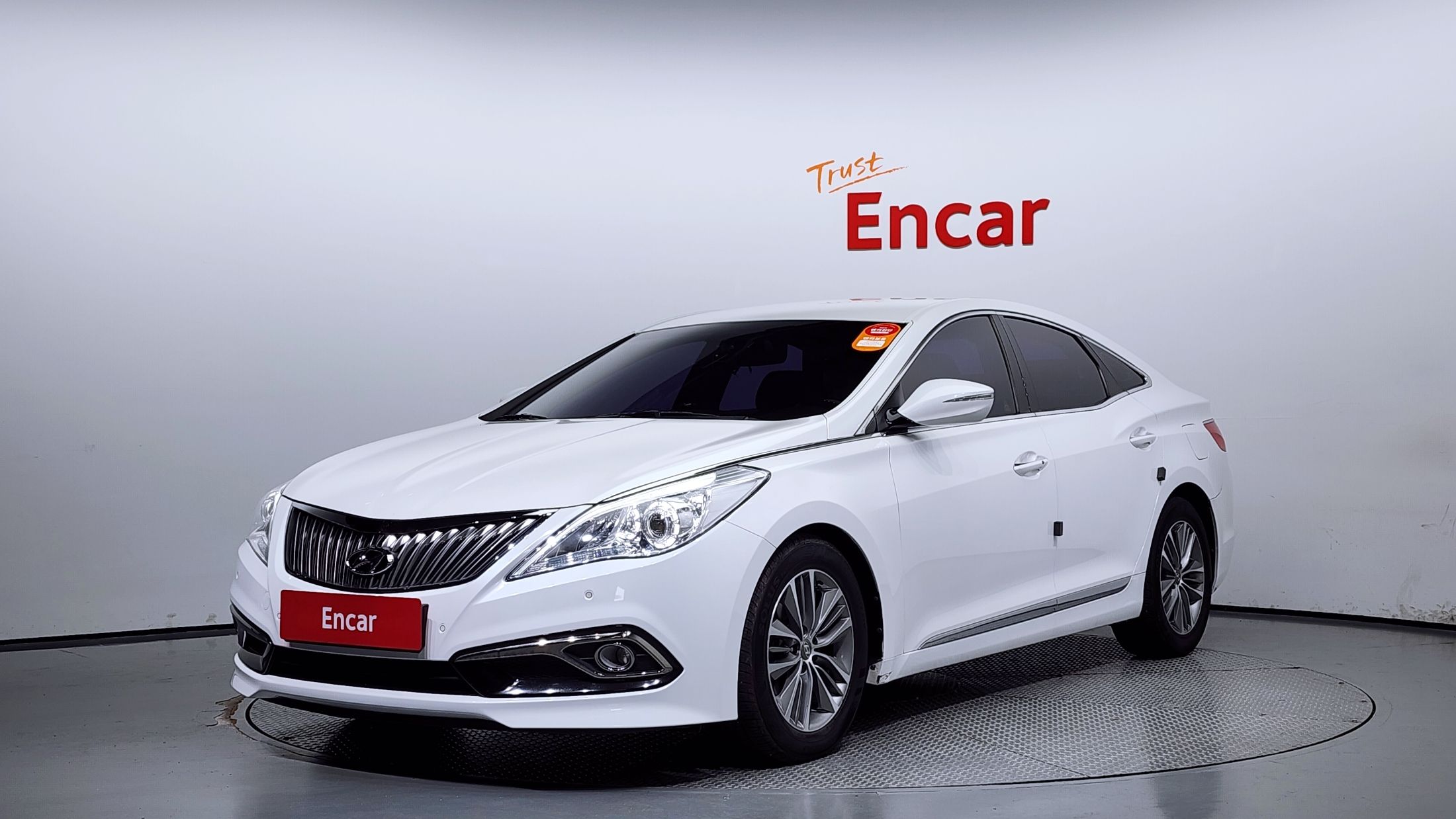HYUNDAI GRANDEUR HG 2015