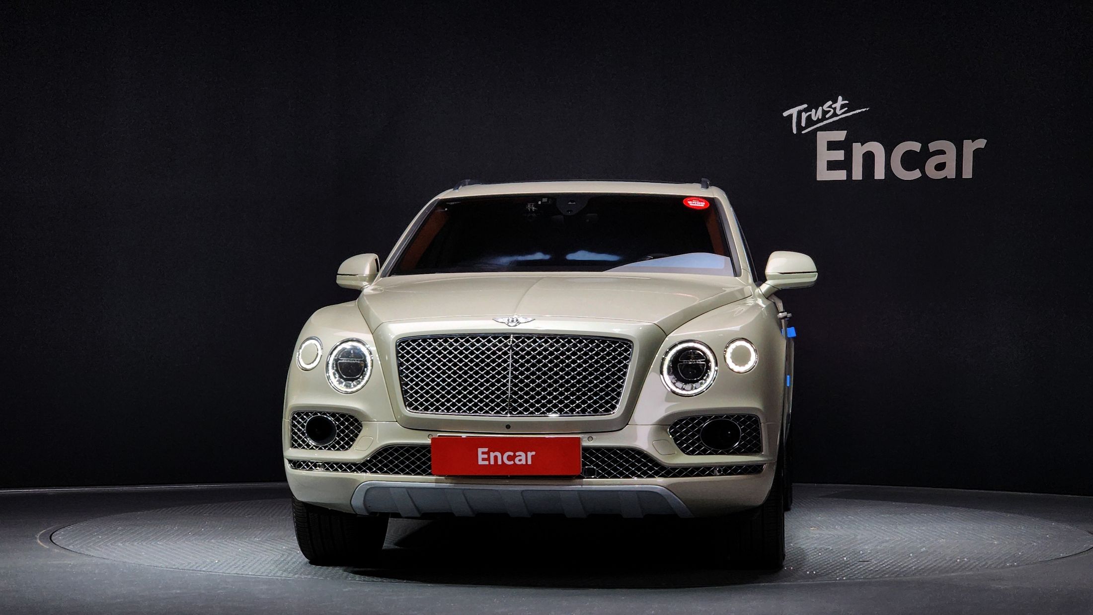 BENTLEY BENTAYGA 2017