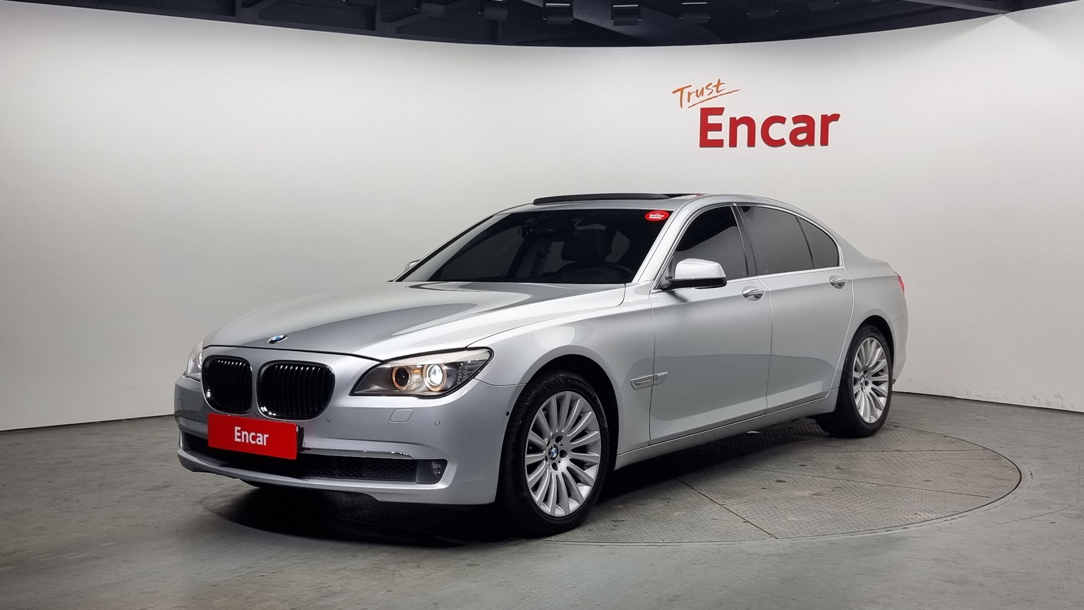 BMW 7-SERIES F01 2011