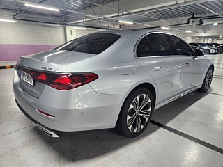 MERCEDES BENZ E-CLASS W214 2024