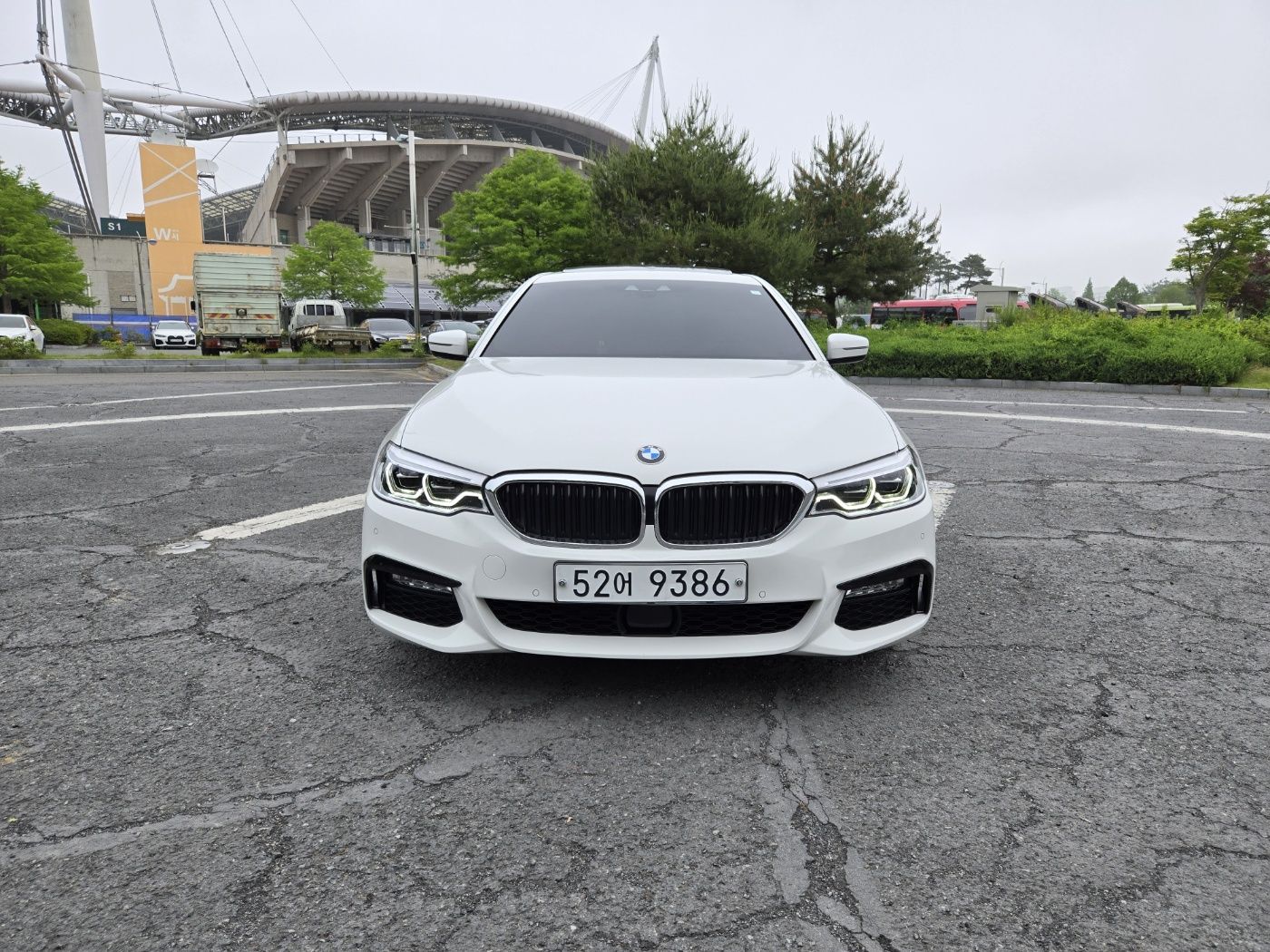 BMW 5-SERIES G30 2017