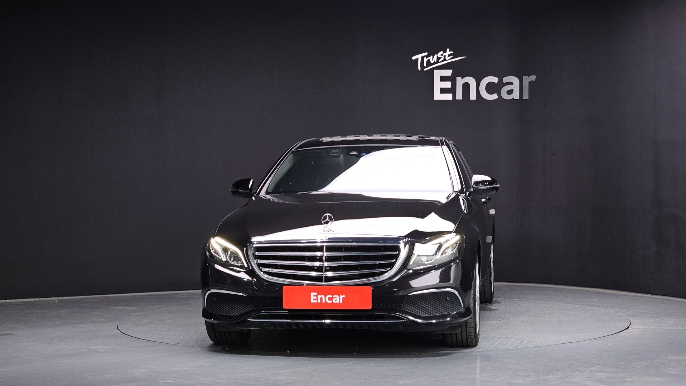 MERCEDES BENZ E-CLASS W213 2018