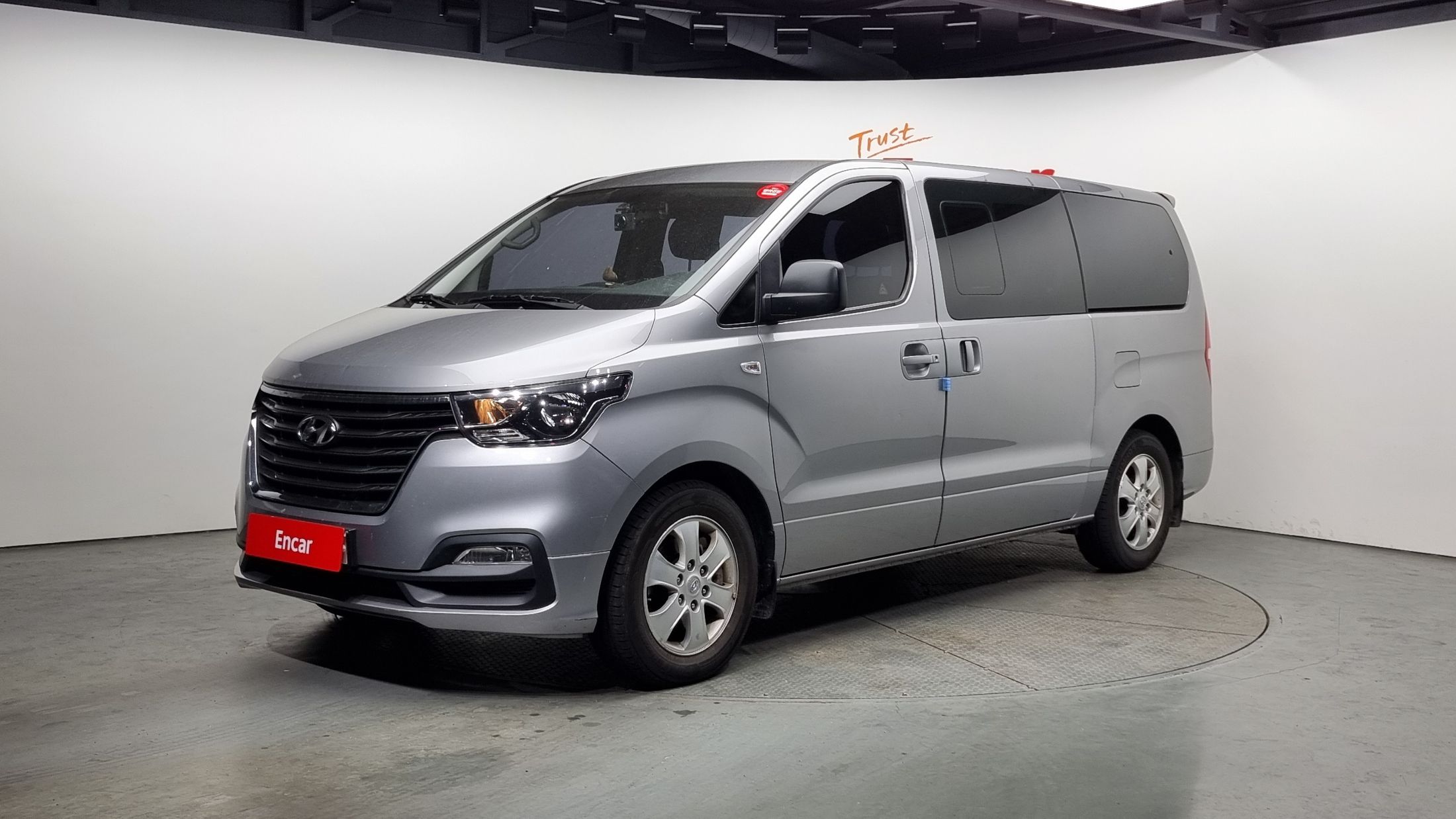 HYUNDAI STAREX GRAND