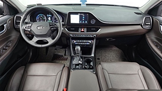 HYUNDAI GRANDEUR IG HYBRID 2018