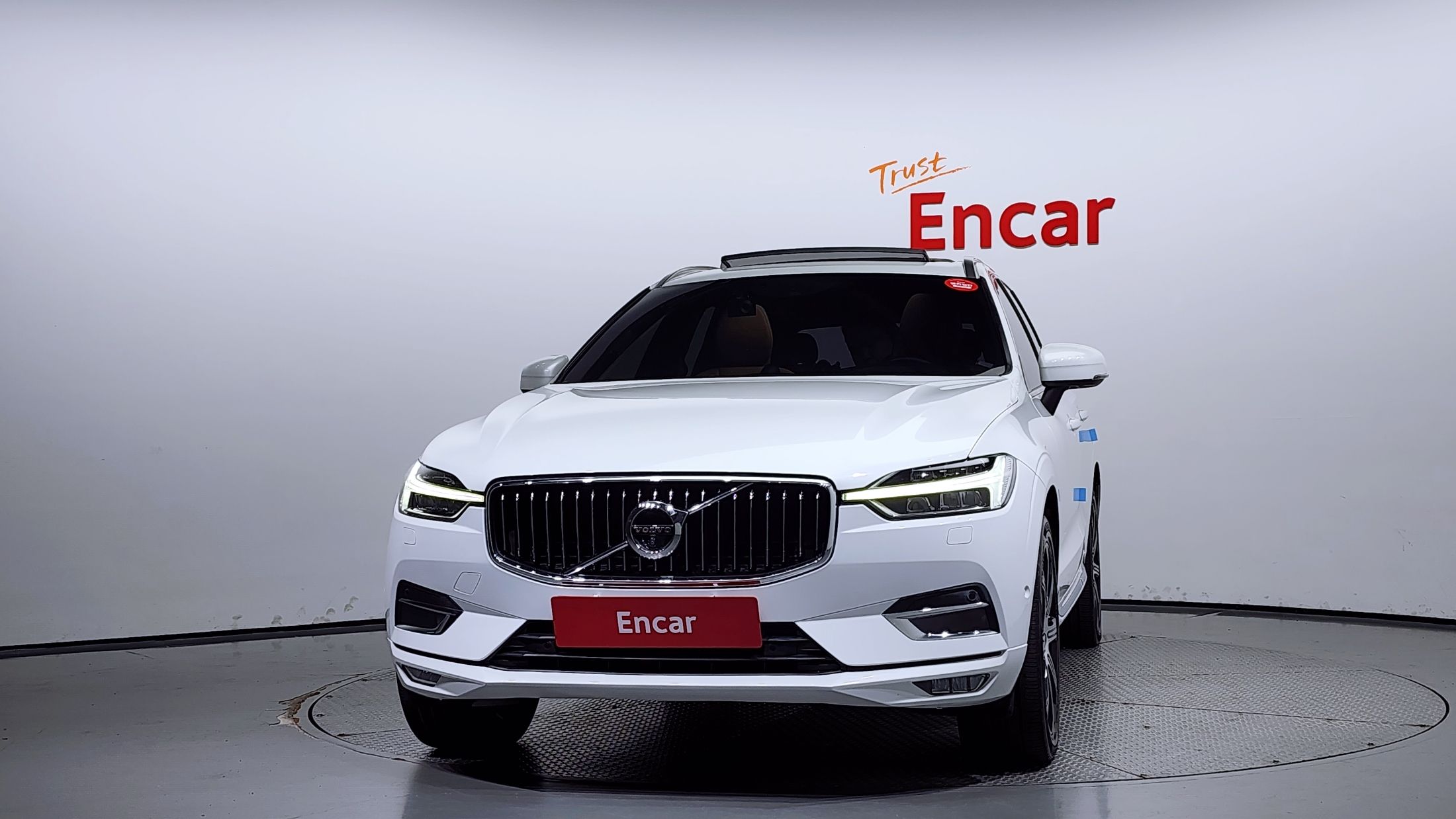 VOLVO XC60 2018