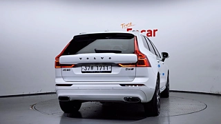 VOLVO XC60 2018