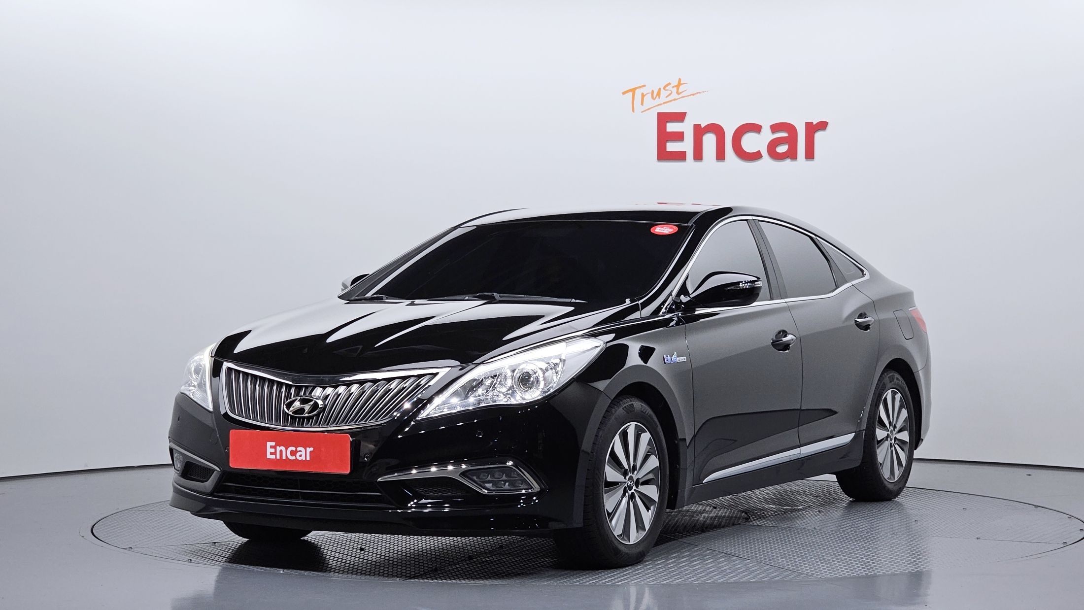 HYUNDAI GRANDEUR HG HYBRID 2015