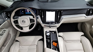 VOLVO V60 CROSS COUNTRY 2023