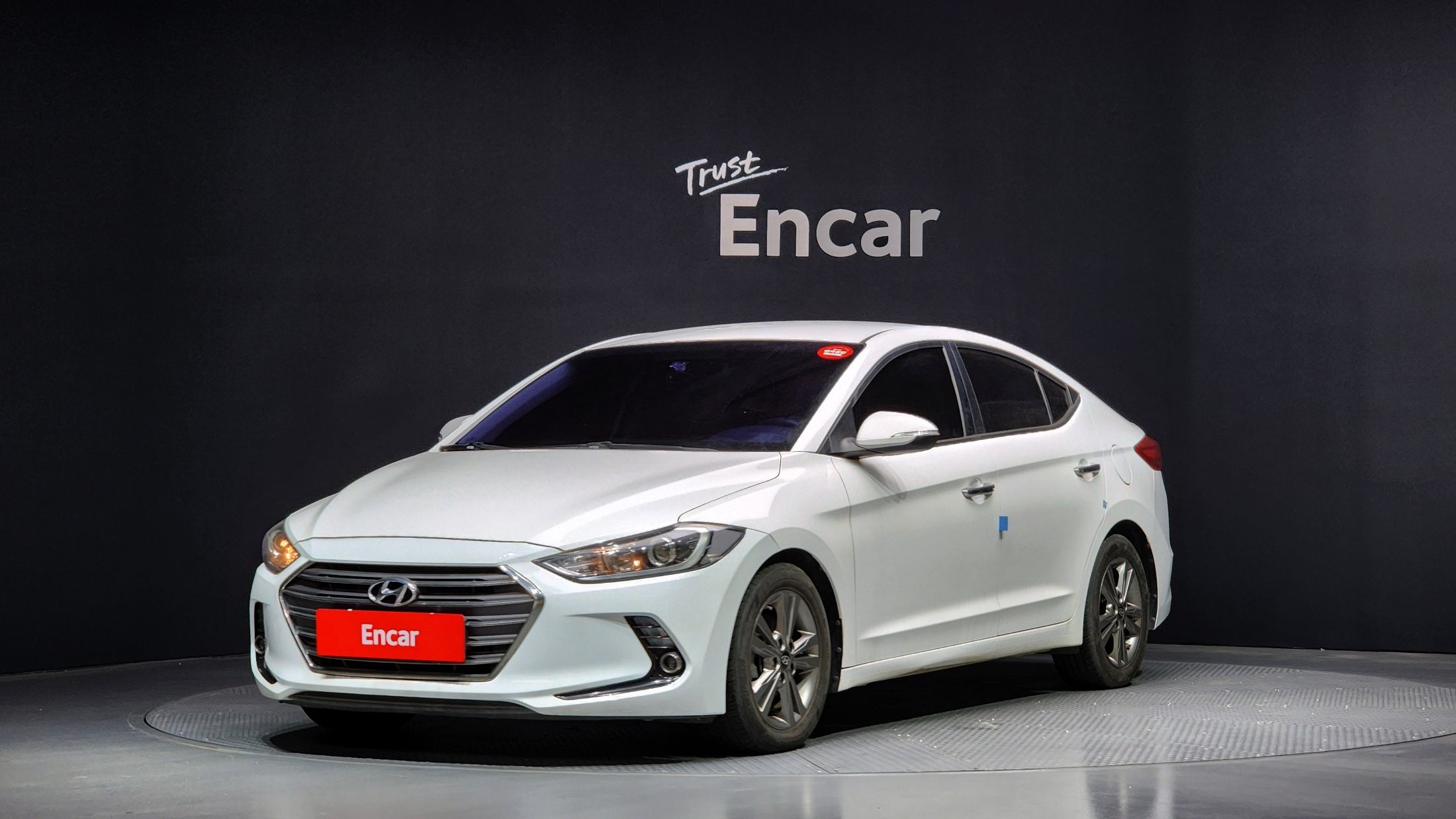 HYUNDAI AVANTE 2015