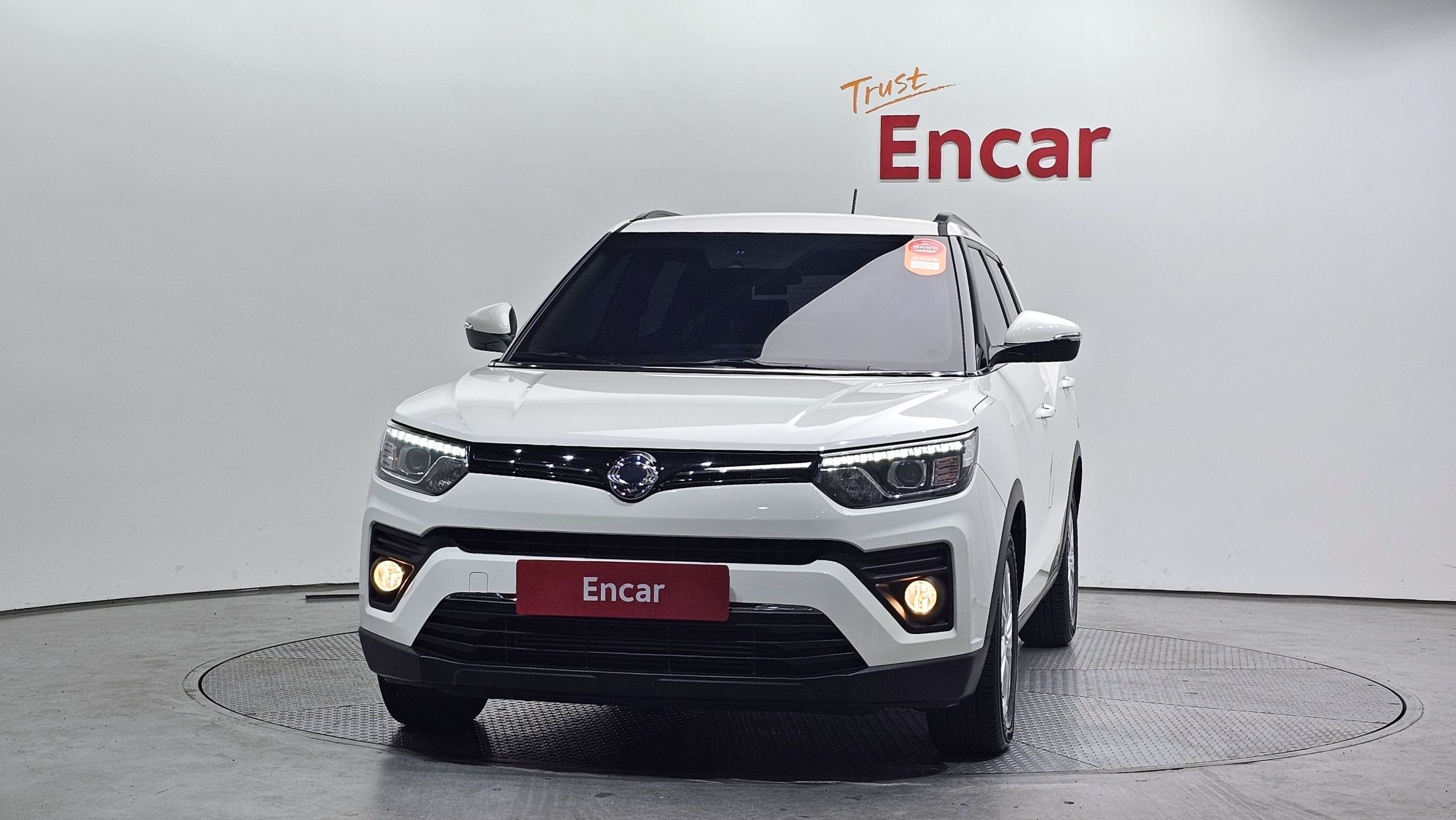 SSANGYONG TIVOLI VERY NEW 2020