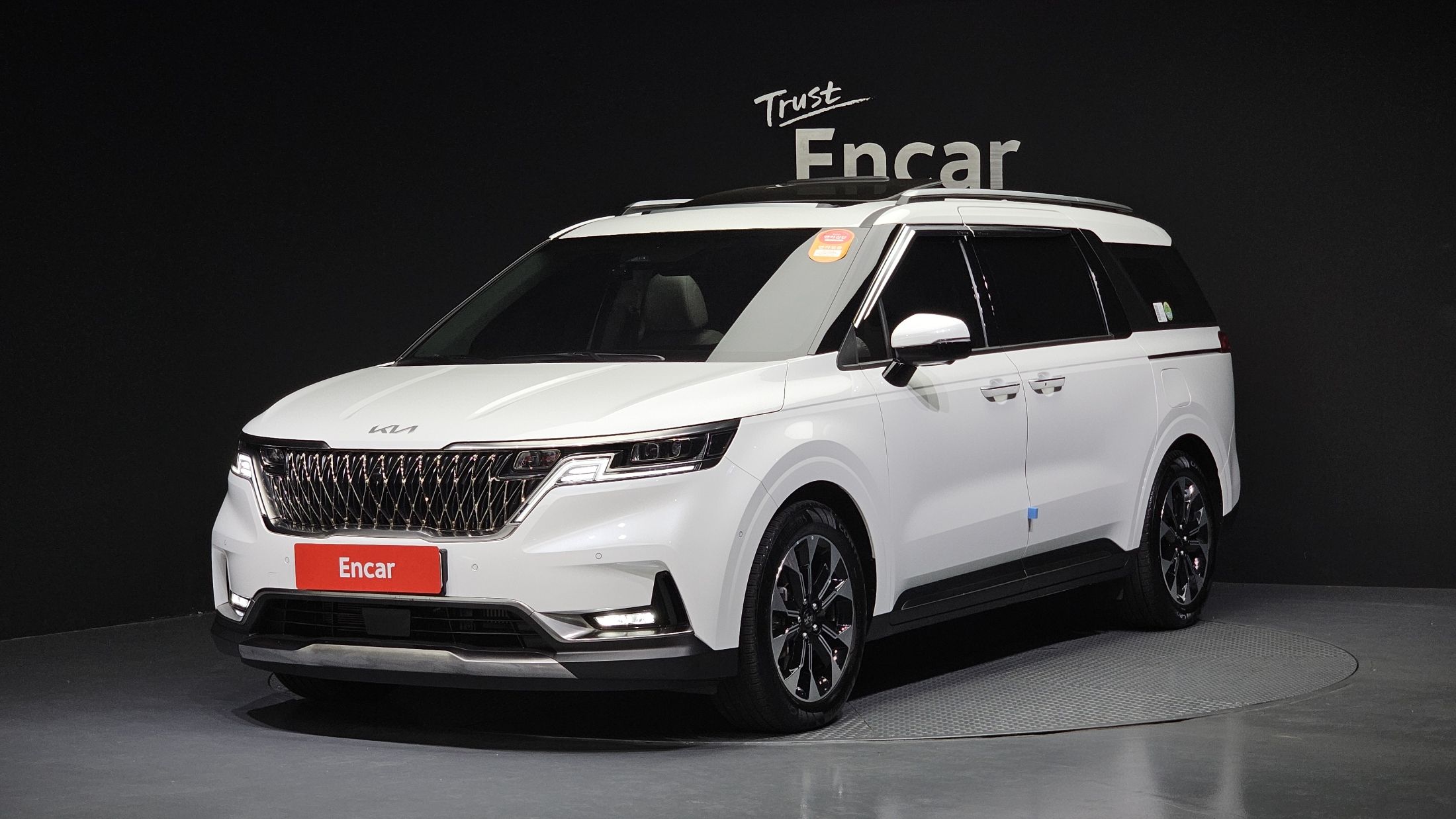 KIA CARNIVAL 2023