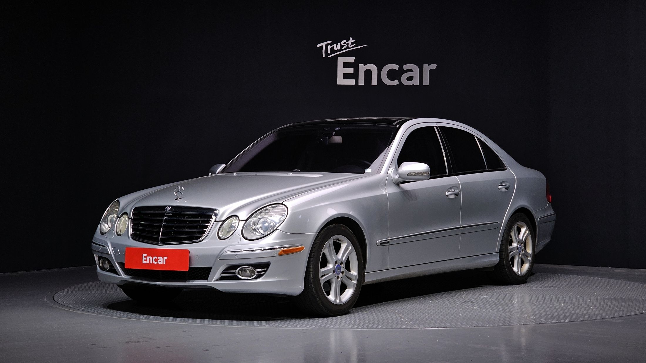 MERCEDES BENZ E-CLASS W211