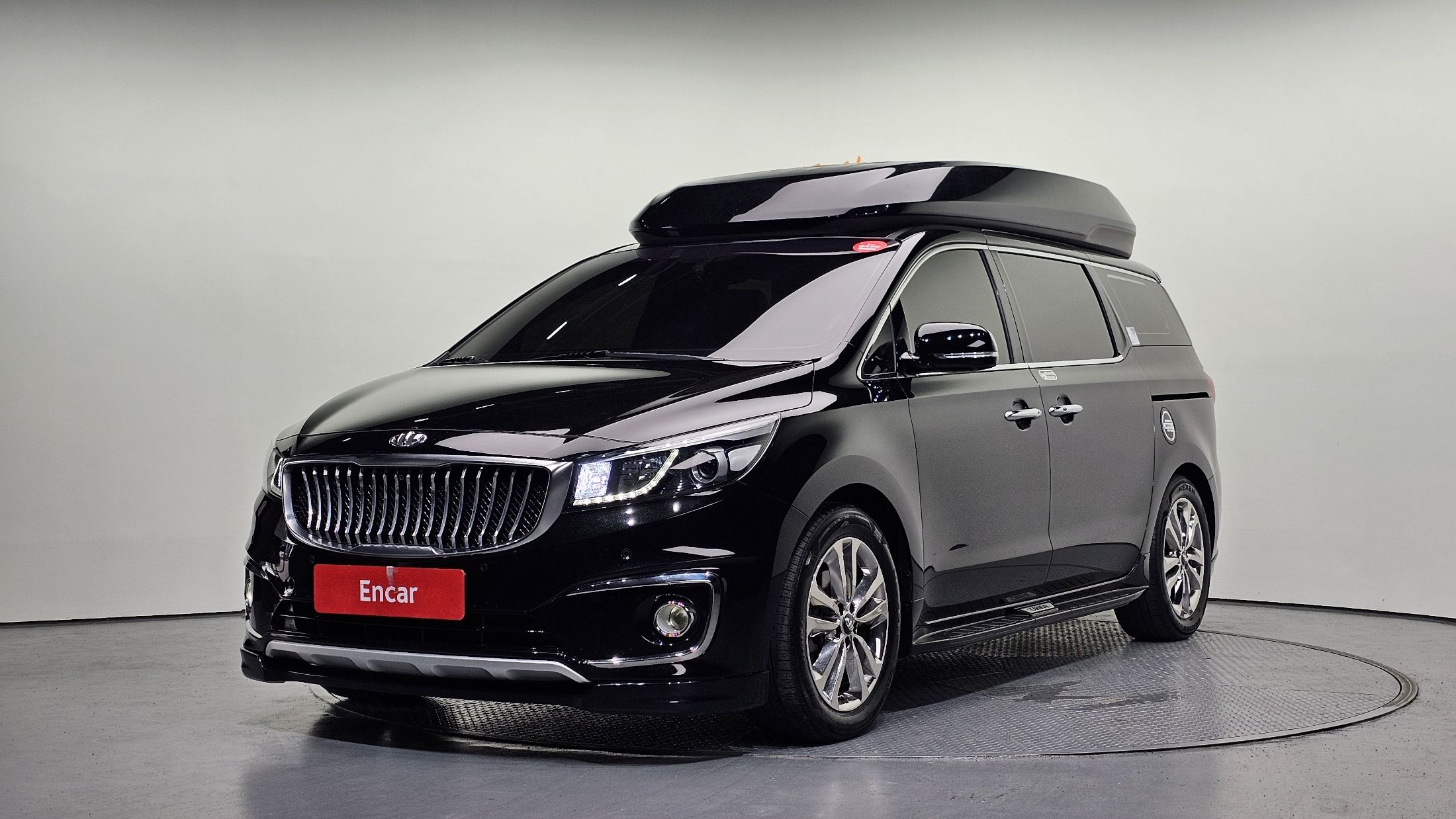 KIA CARNIVAL 2018