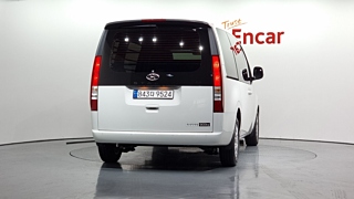 HYUNDAI STARIA 2023