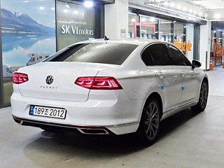 VOLKSWAGEN PASSAT GT B8 2021