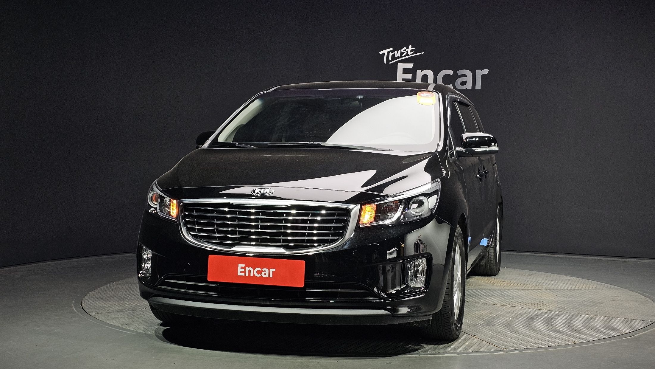 KIA CARNIVAL 2017