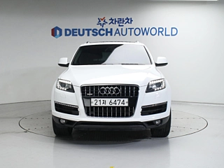 AUDI Q7 2015