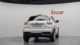NISSAN JUKE 2017