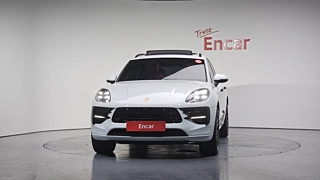 PORSCHE MACAN 2021