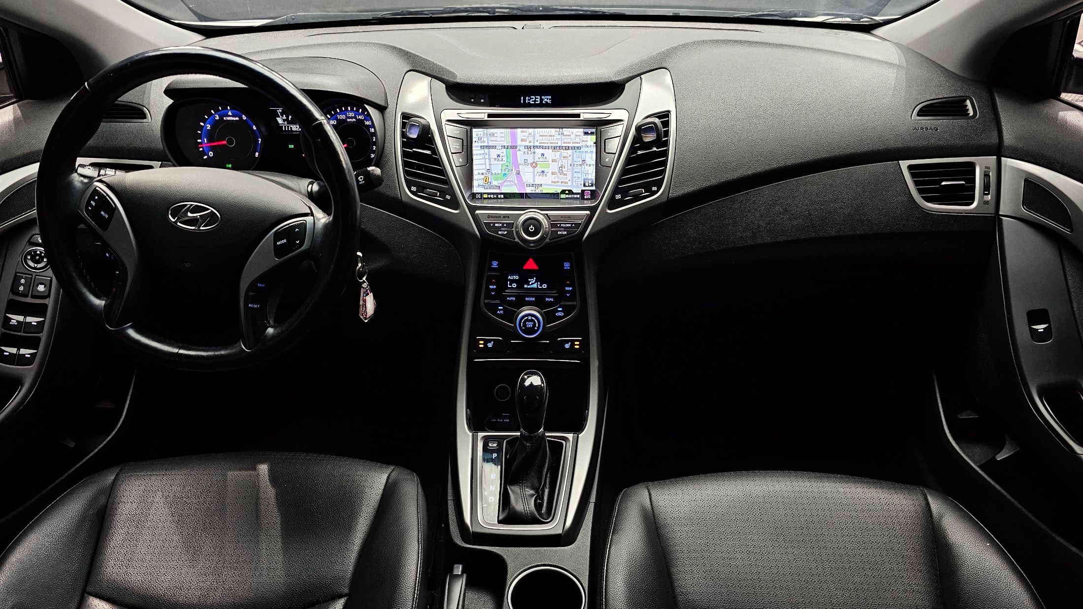 HYUNDAI AVANTE 2014