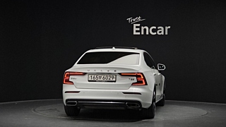 VOLVO S60 2019