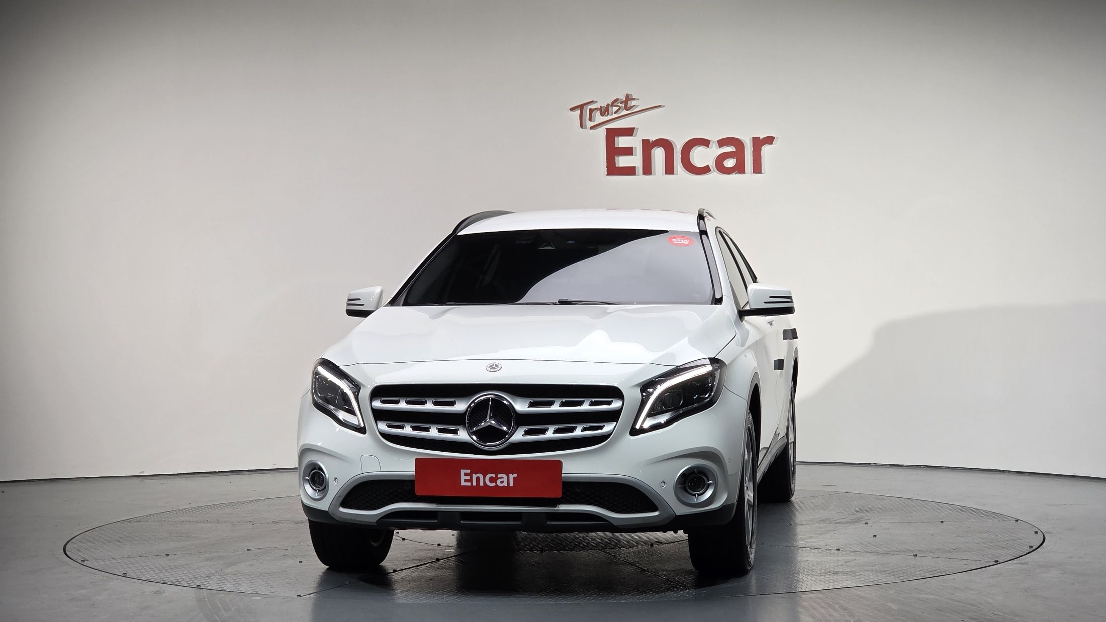 MERCEDES BENZ GLA-CLASS X156 2019