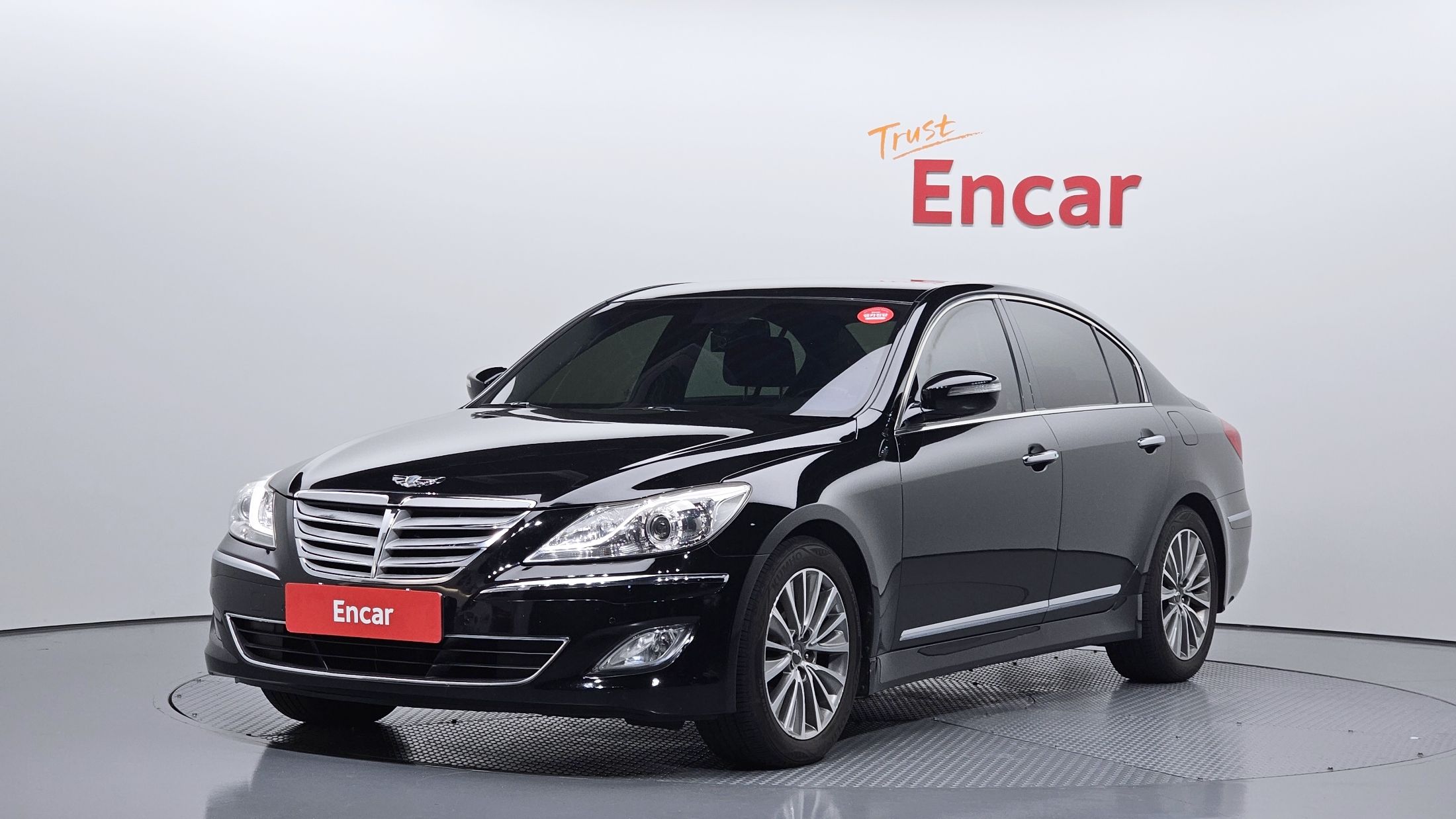 HYUNDAI GENESIS 2012