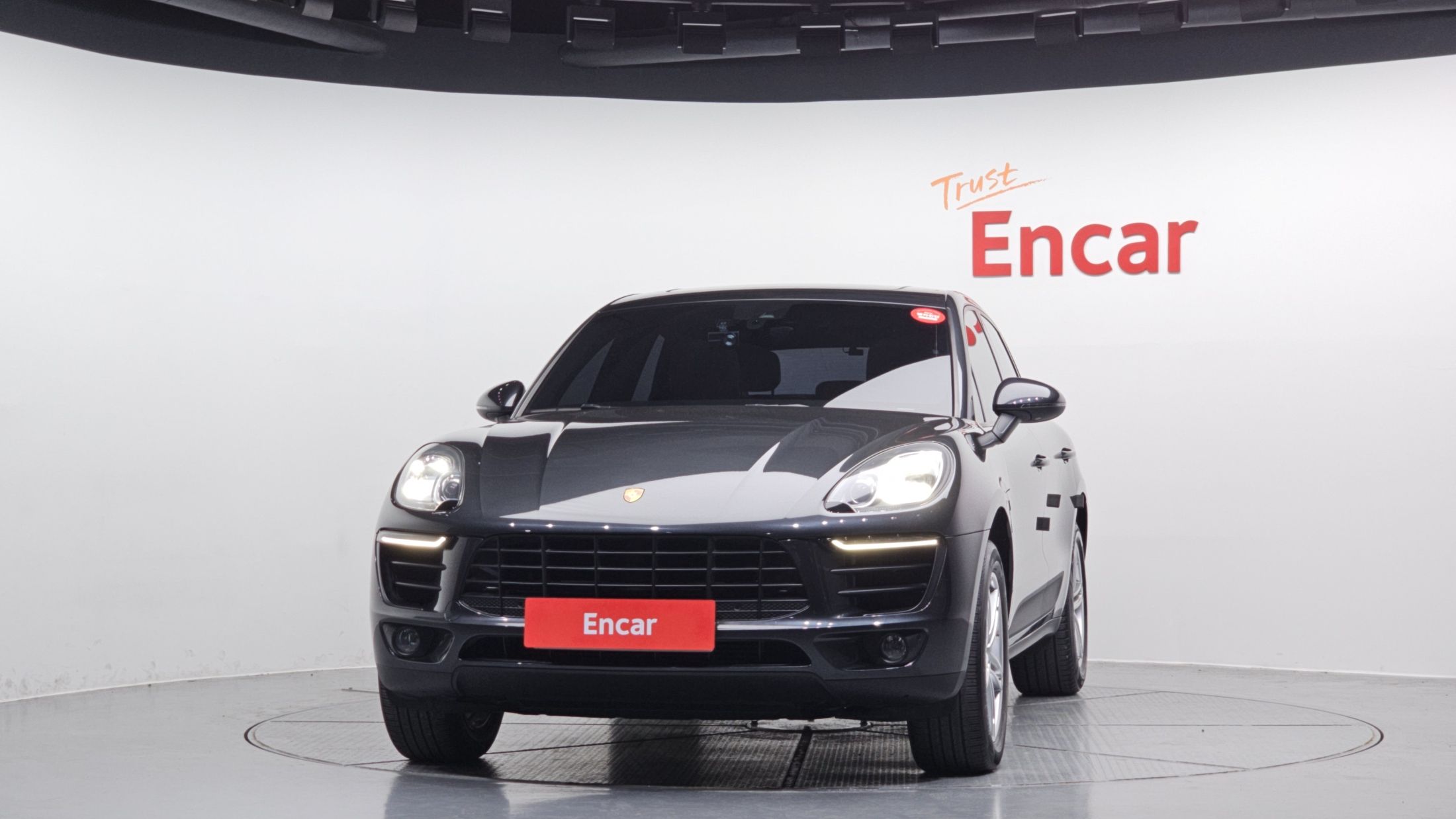 PORSCHE MACAN 2018