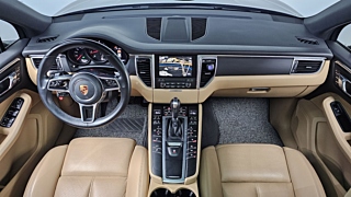 PORSCHE MACAN 2018