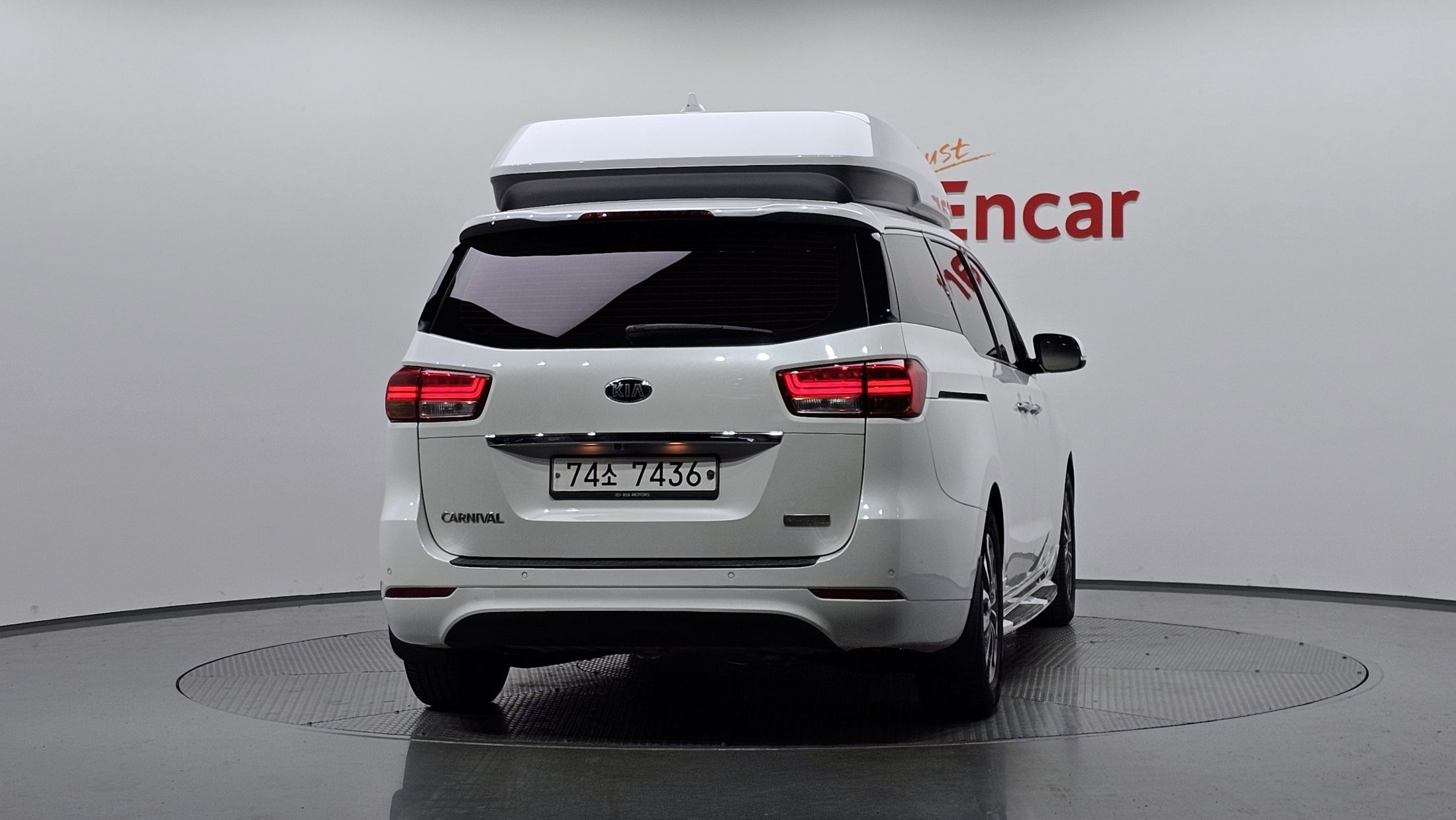 KIA CARNIVAL 2015