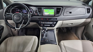 KIA CARNIVAL 2017