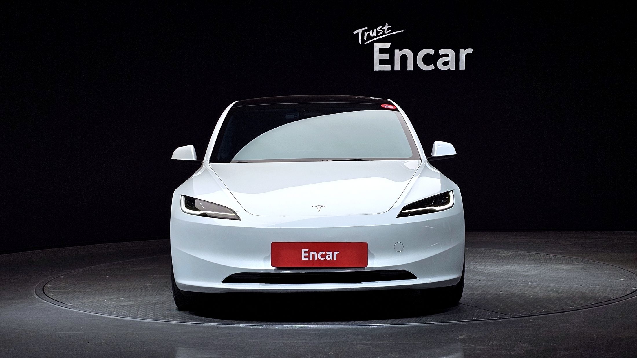 TESLA MODEL 3 2024