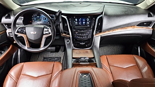 CADILLAC ESCALADE 2017