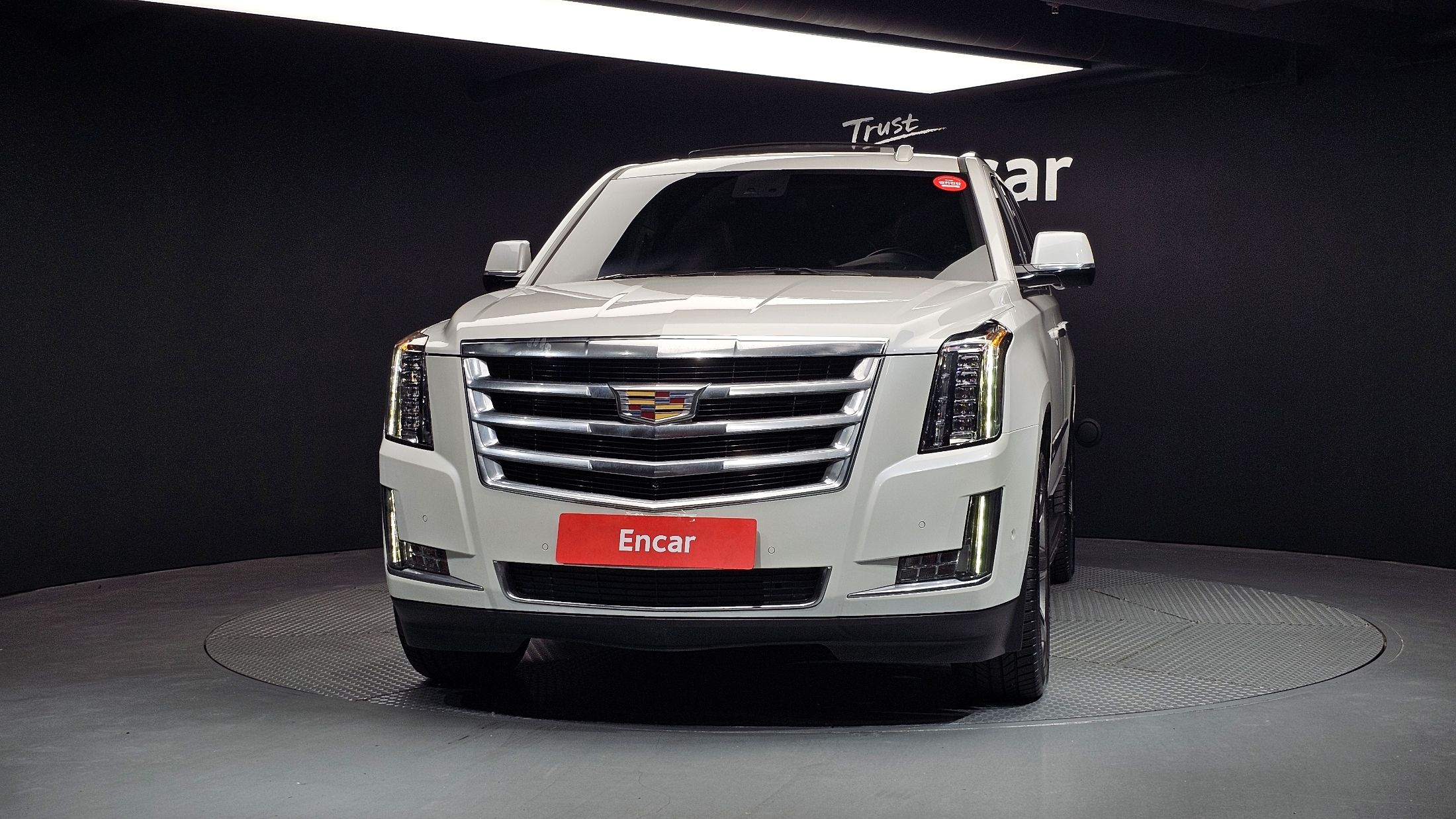 CADILLAC ESCALADE 2017