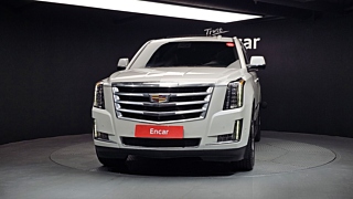 CADILLAC ESCALADE 2017