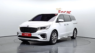 KIA CARNIVAL  Gasoline 9 Seater Noblesse Special 2018