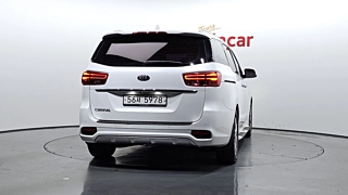 KIA CARNIVAL  Gasoline 9 Seater Noblesse Special 2018