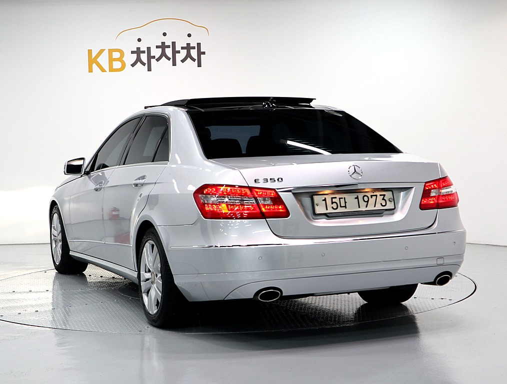 MERCEDES BENZ E-CLASS W212