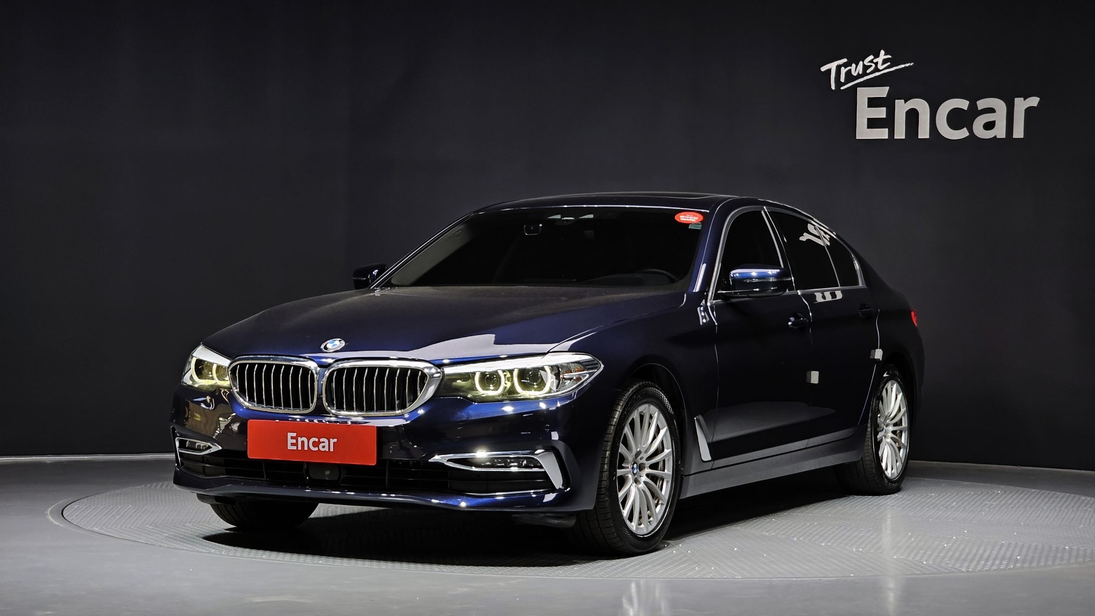 BMW 5-SERIES G30 2019