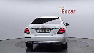 MERCEDES BENZ E-CLASS W213 2017