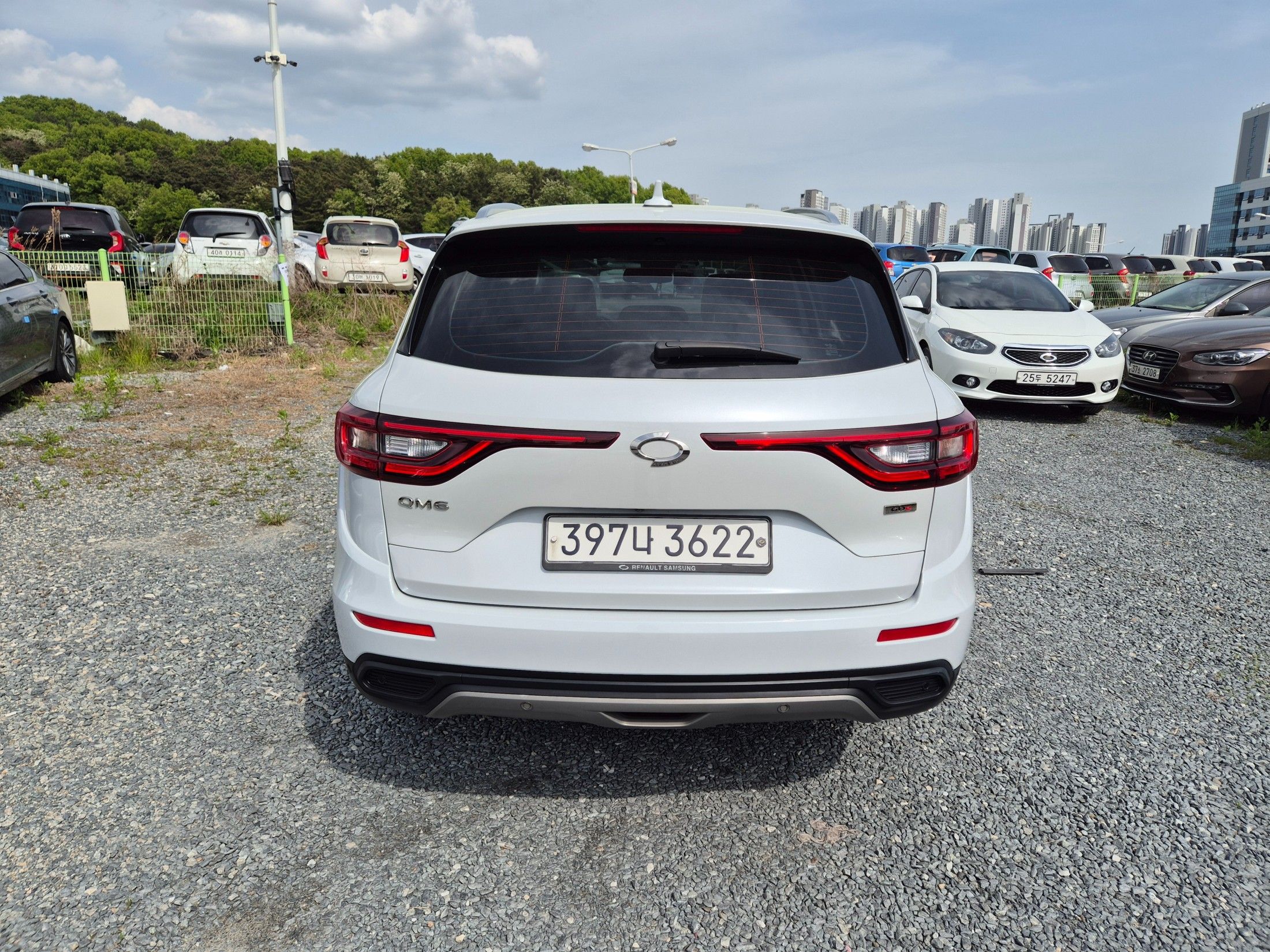 SAMSUNG QM6 2019