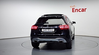 MERCEDES BENZ GLA-CLASS X156 2019