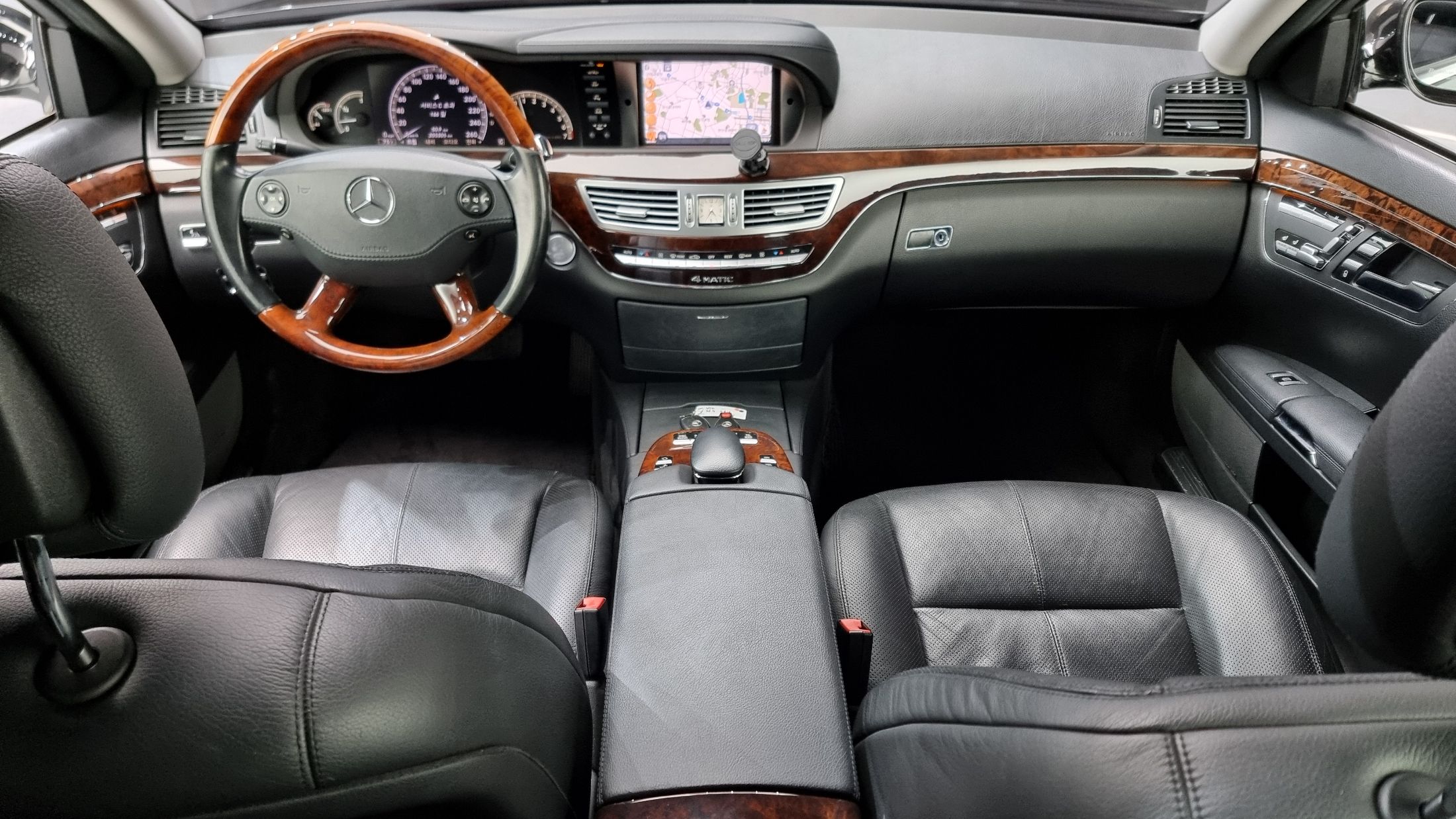 MERCEDES BENZ S-CLASS W221 2008