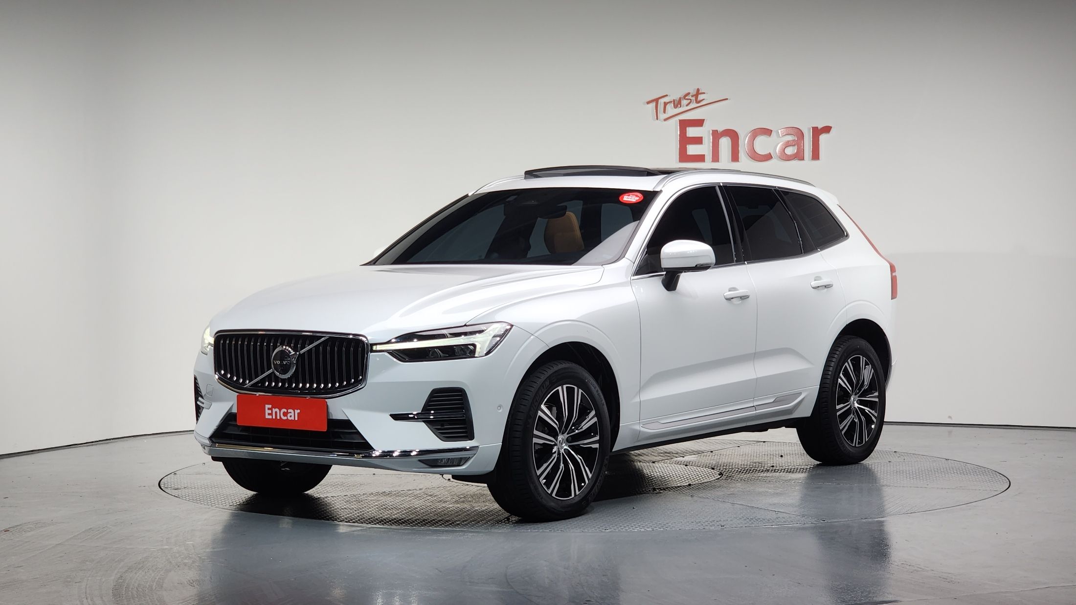 VOLVO XC60 2022
